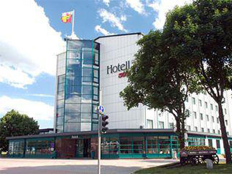 เฮสเตีย โฮเทล ซูซี Hotel ทาลลินน์ ภายนอก รูปภาพ