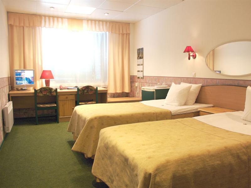 เฮสเตีย โฮเทล ซูซี Hotel ทาลลินน์ ภายนอก รูปภาพ